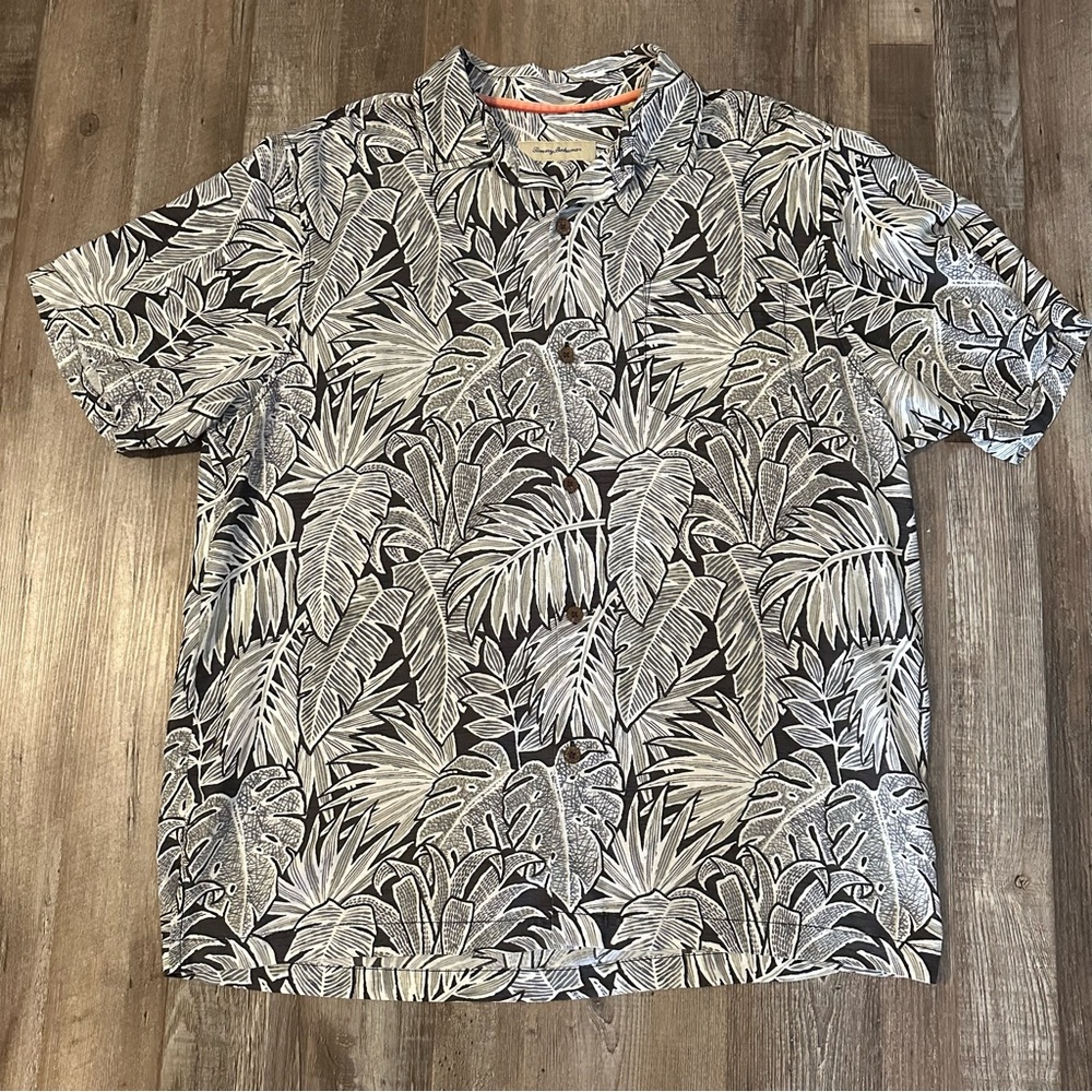 Tommy Bahama Men's XL Tencel Tropical Print Shirt Vacation